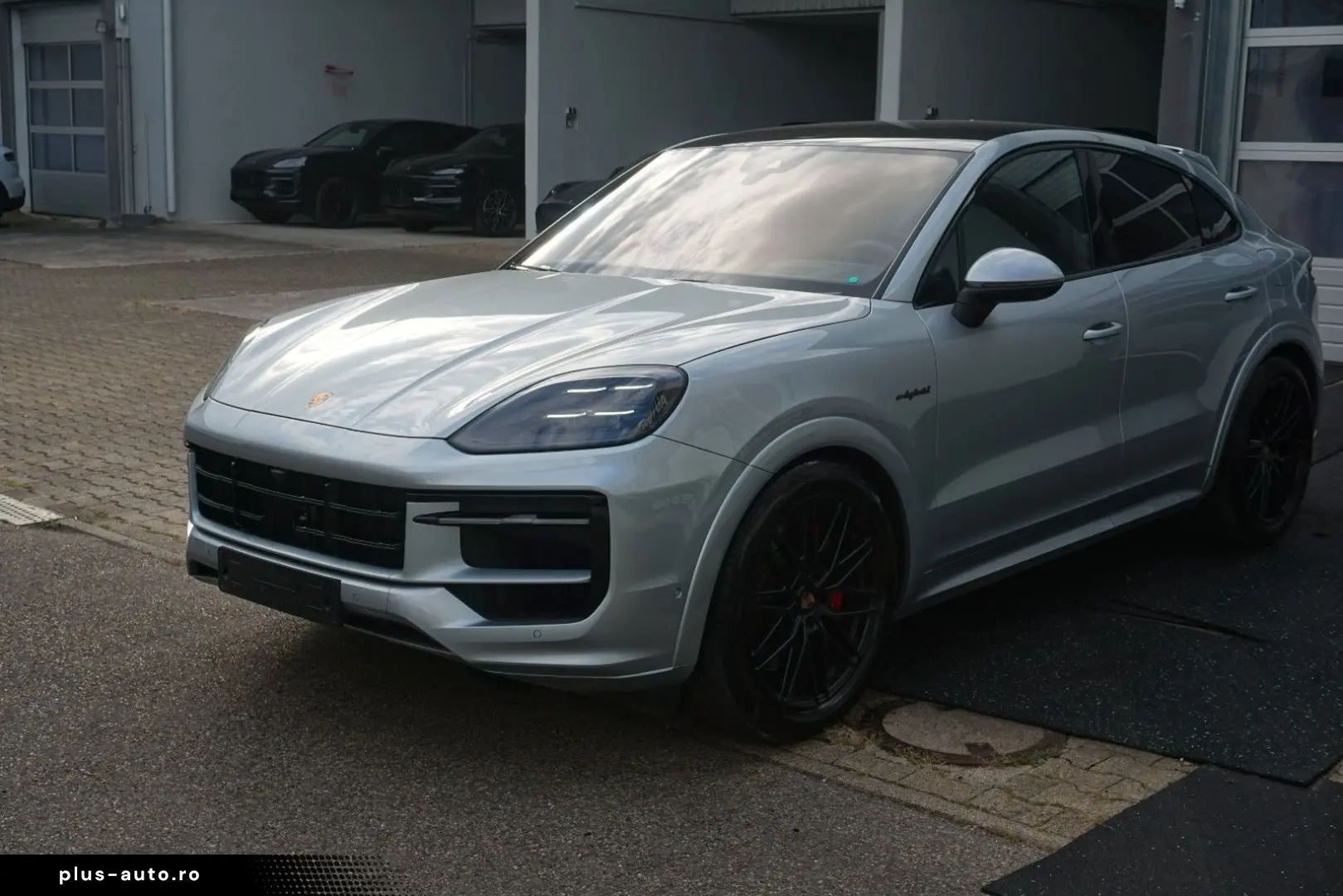 PORSCHE Cayenne Coupe SE-Hybrid HAL Sp.Abgas SportDesign