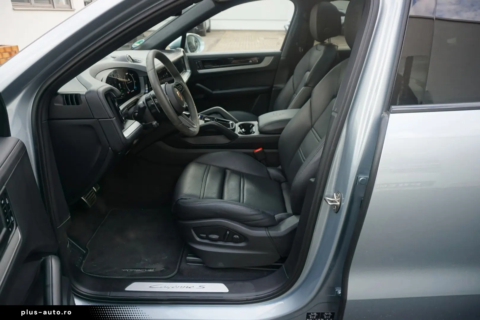 PORSCHE Cayenne Coupe SE-Hybrid HAL Sp.Abgas SportDesign