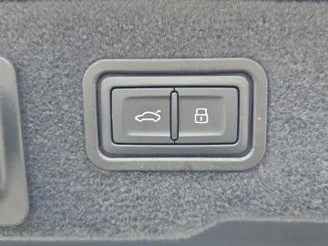 AUDI A8 50 TDI tiptronic quattro NaviPlus Matrix TopV