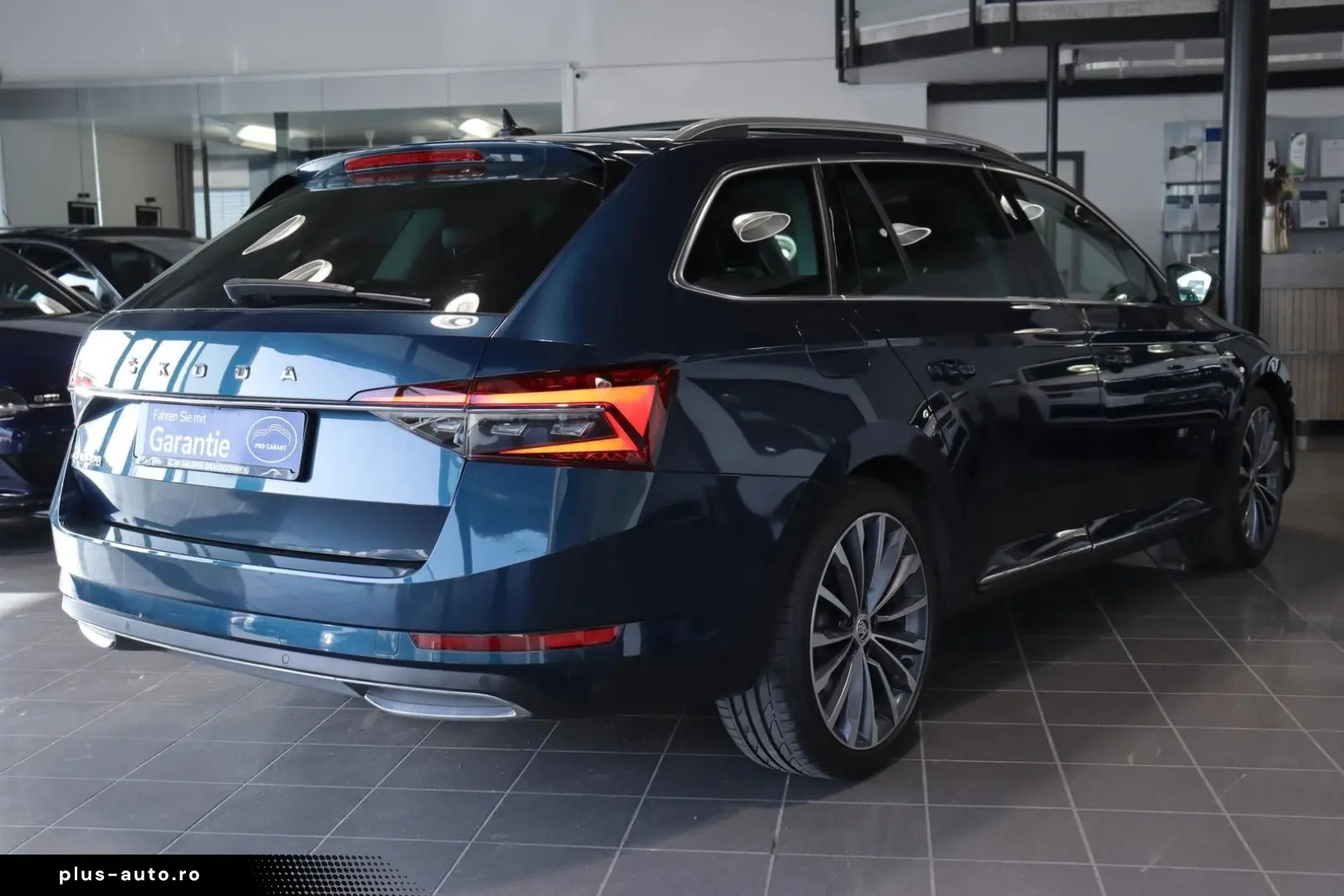 SKODA Superb Combi 2.0 TDI DSG L&K Laurin & Klement