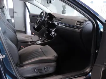 SKODA Superb Combi 2.0 TDI DSG L&K Laurin & Klement