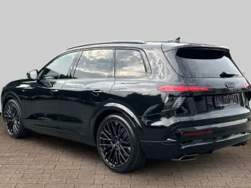 Audi Q7 quattro TDI 299 CP  MY 2027 !!