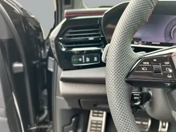 Audi Q7 quattro TDI 299 CP  MY 2027 !!