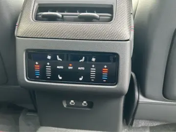 Audi Q7 quattro TDI 299 CP  MY 2027 !!