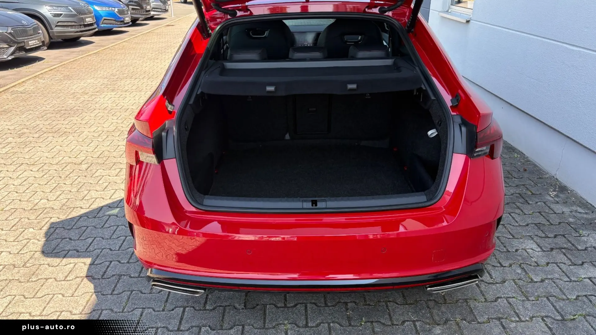 SKODA Octavia Lim. RS 2.0 TDI 4x4 HEADUP DCC ACC NAVI