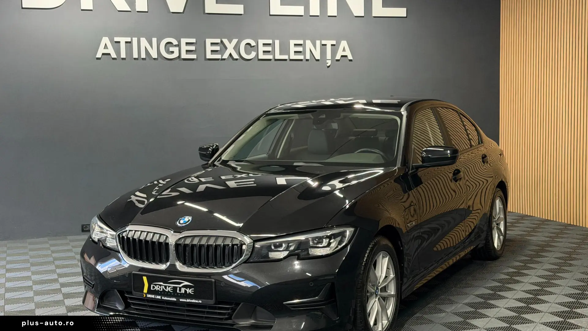 BMW 330 AT PHEV