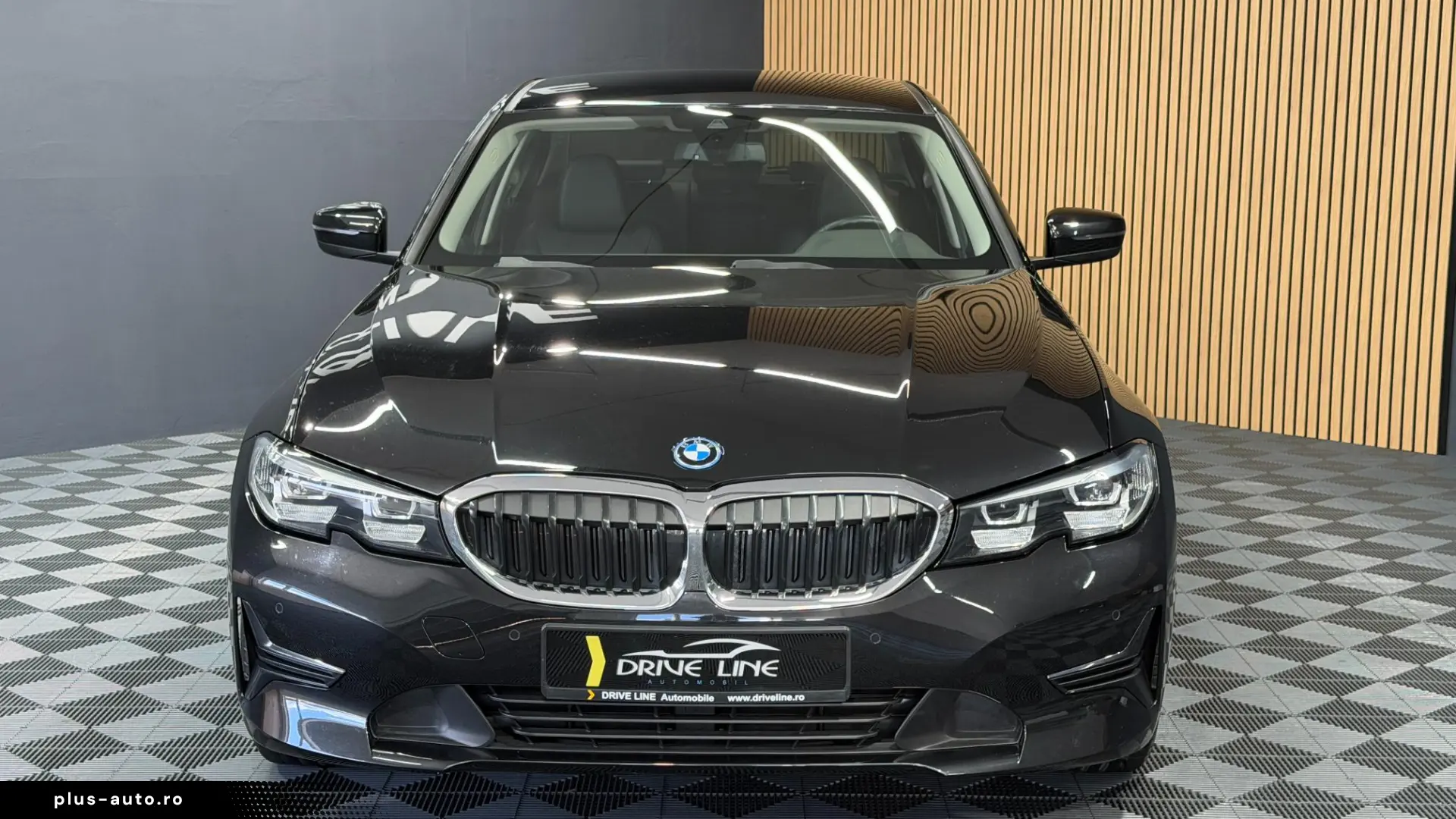 BMW 330 AT PHEV