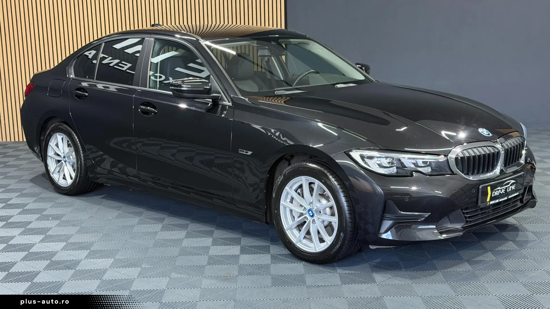 BMW 330 AT PHEV