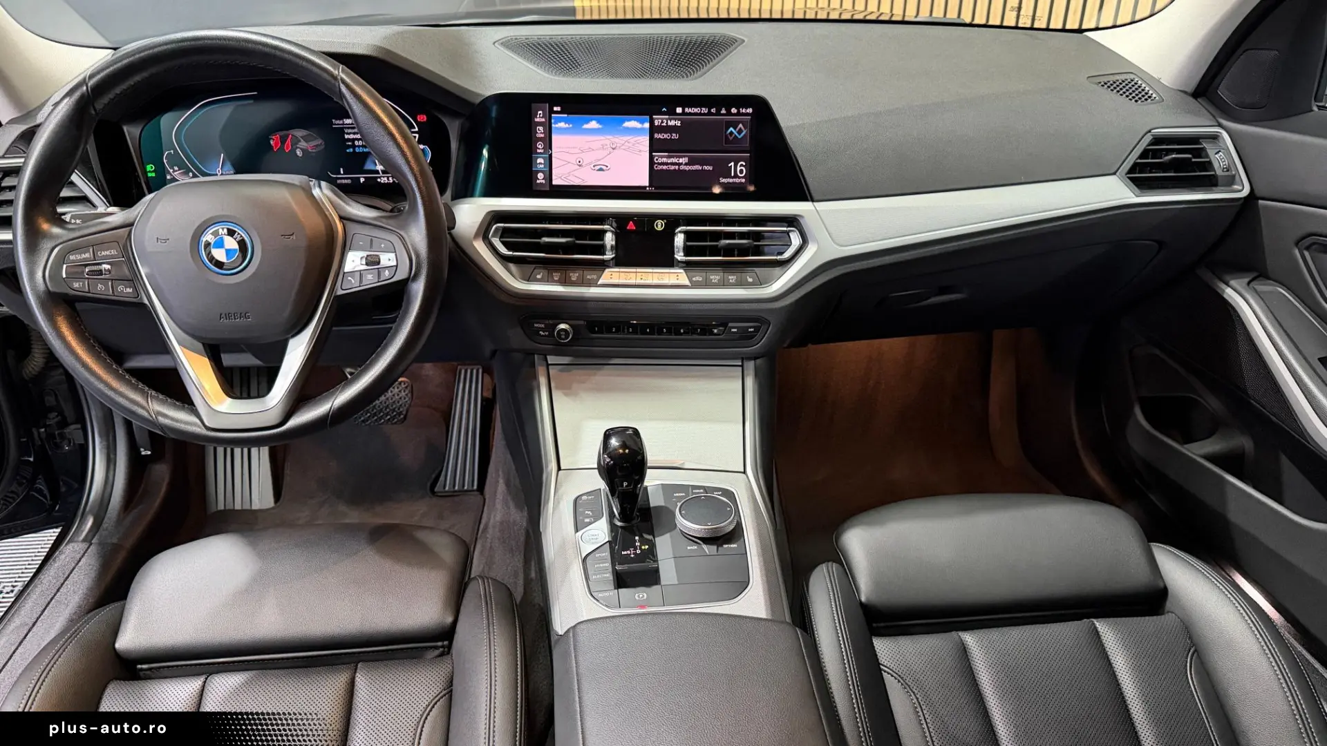 BMW 330 AT PHEV