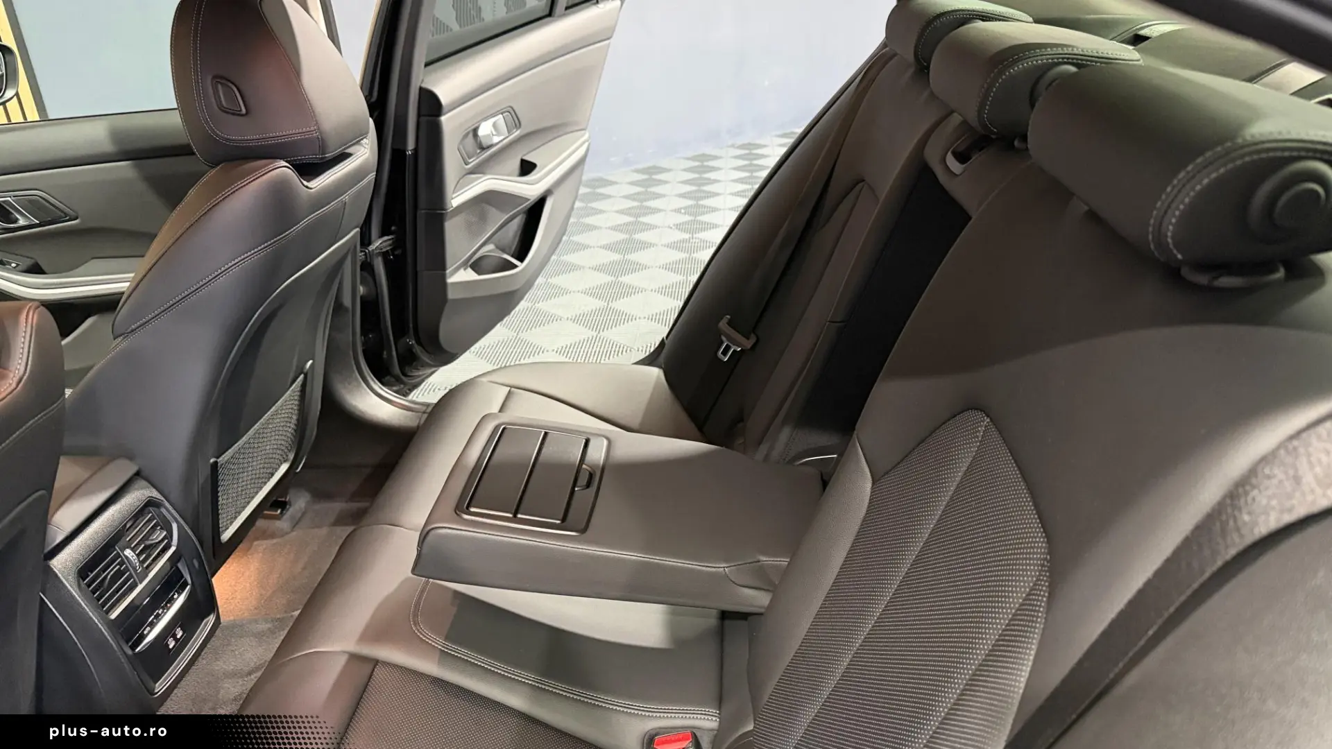 BMW 330 AT PHEV