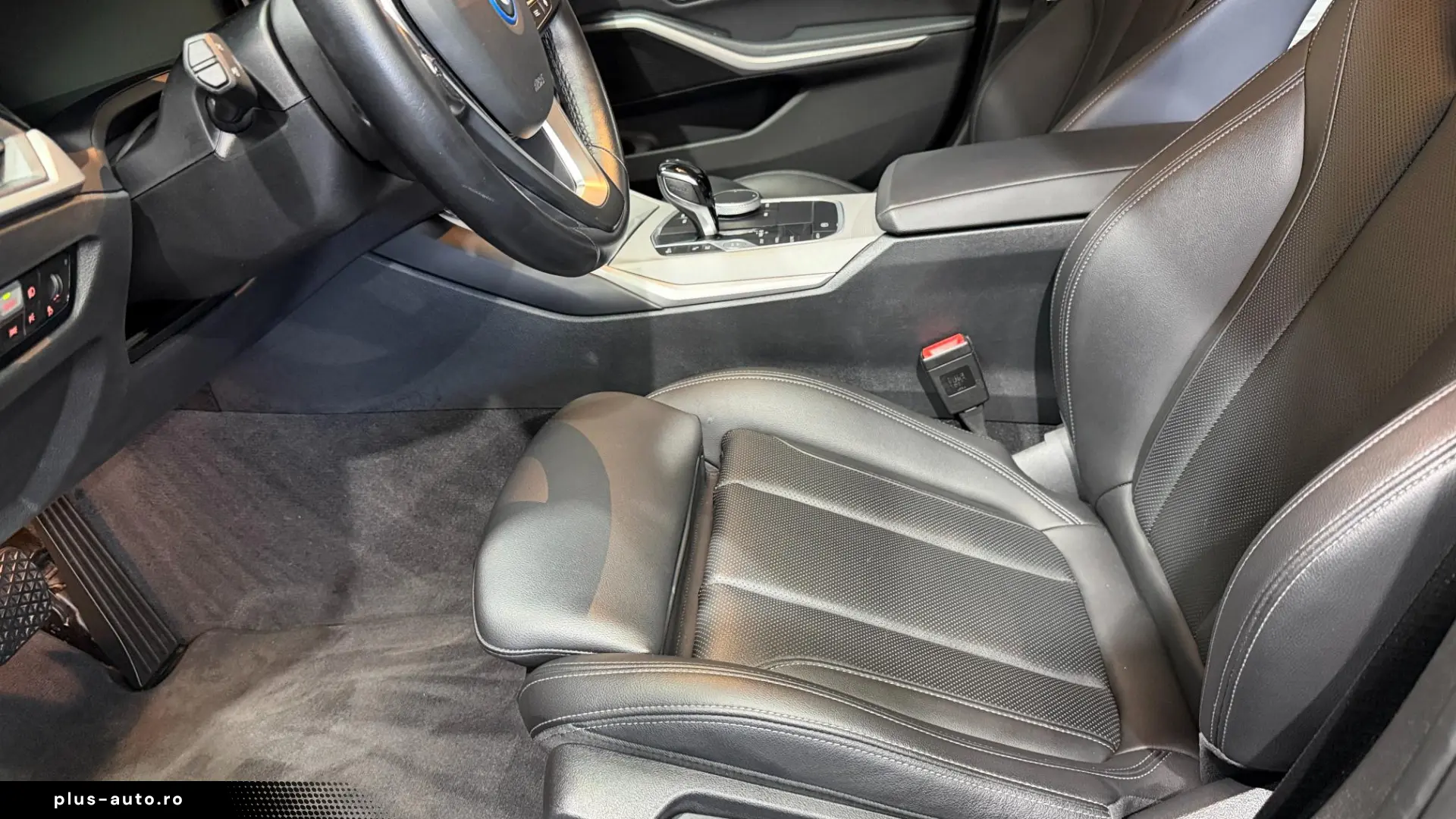 BMW 330 AT PHEV