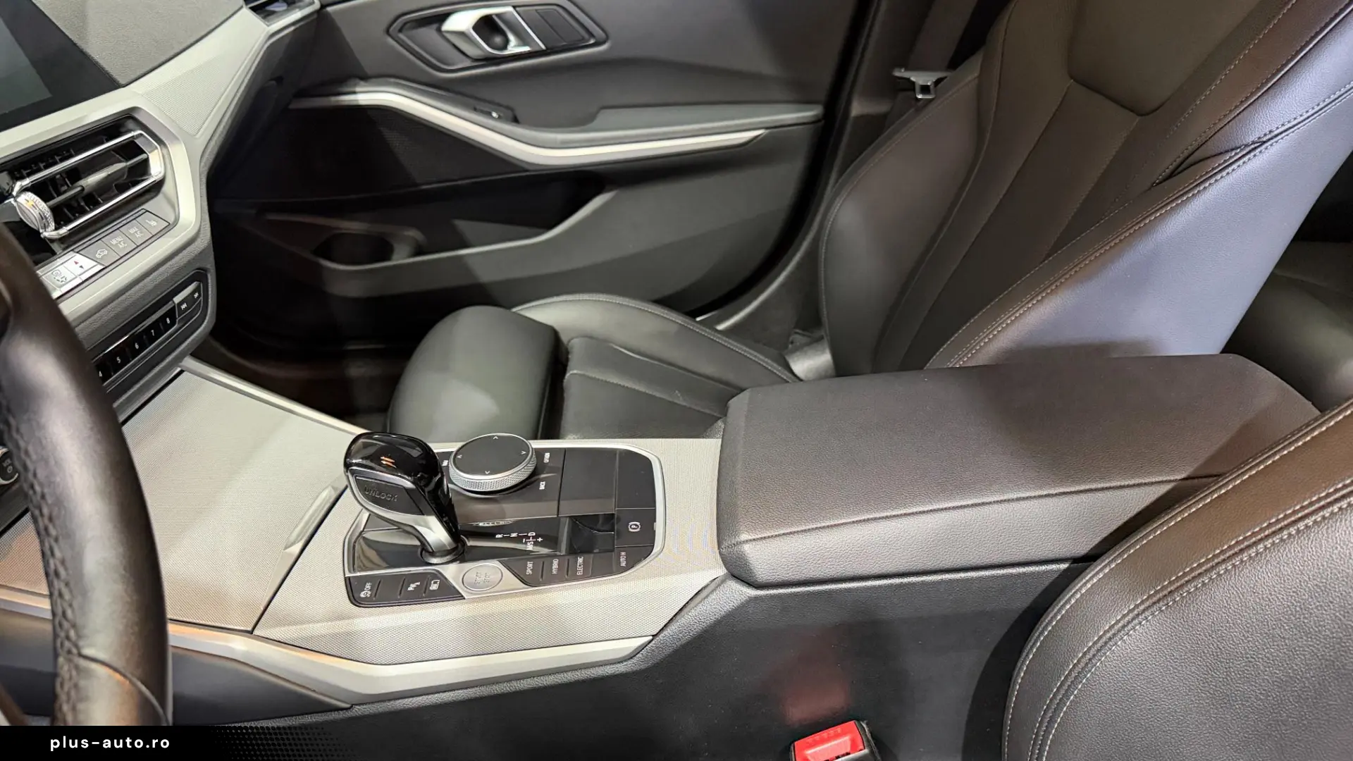 BMW 330 AT PHEV