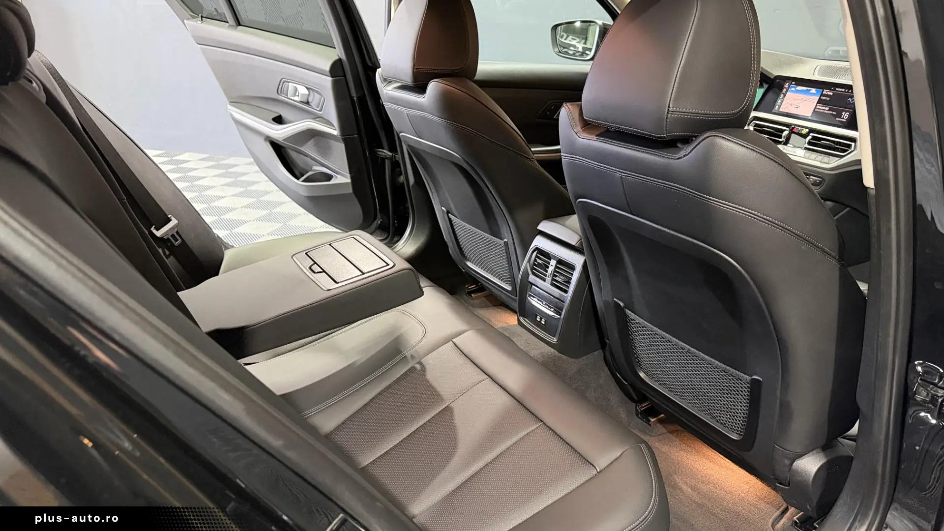 BMW 330 AT PHEV