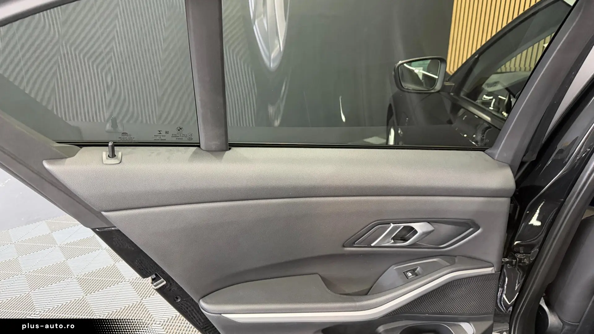BMW 330 AT PHEV