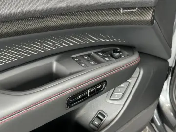 Audi Q7 quattro TDI 299 CP MY 2027