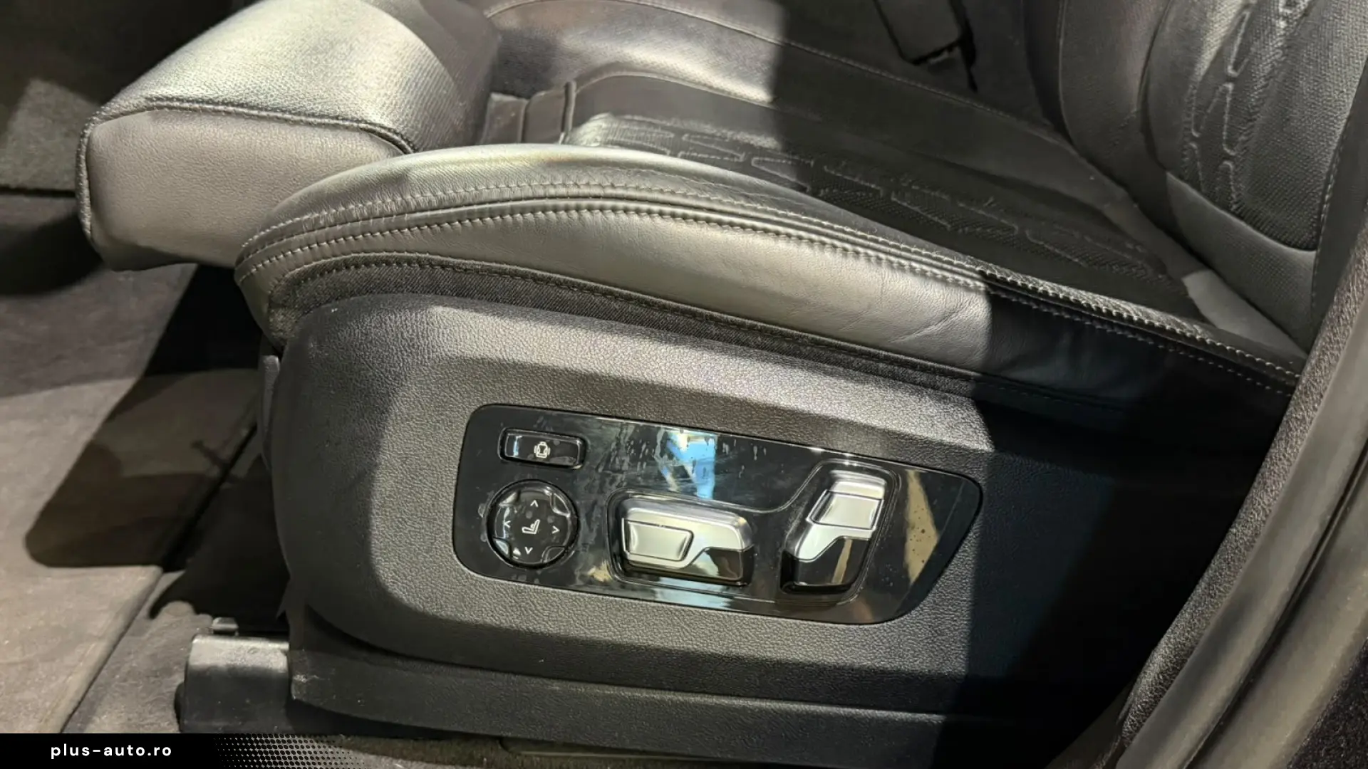 BMW X6 40i xDrive M Sport Masaj Iconic Glow