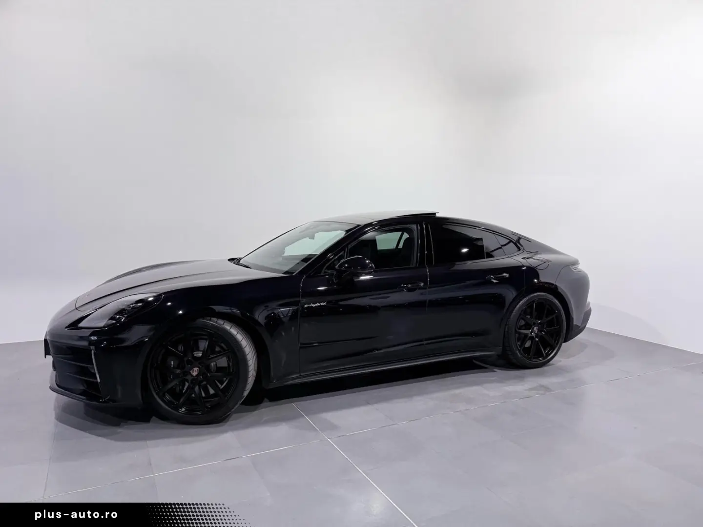 PORSCHE Panamera 4 E-Hybrid