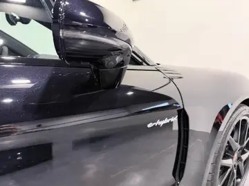 PORSCHE Panamera 4 E-Hybrid