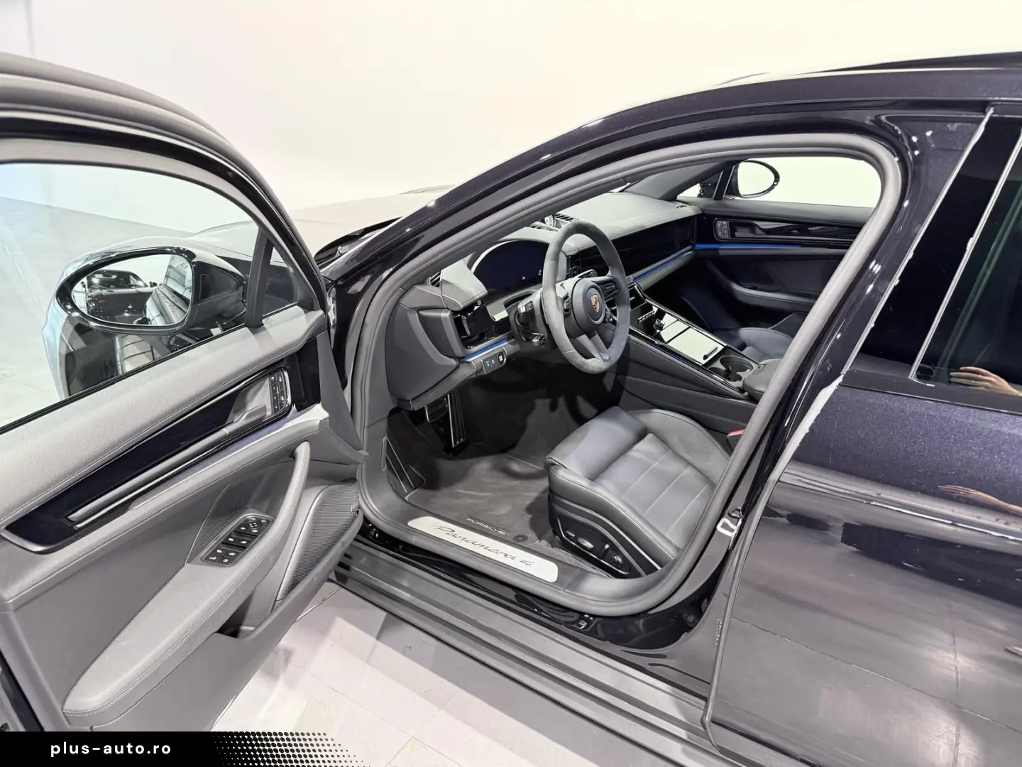 PORSCHE Panamera 4 E-Hybrid