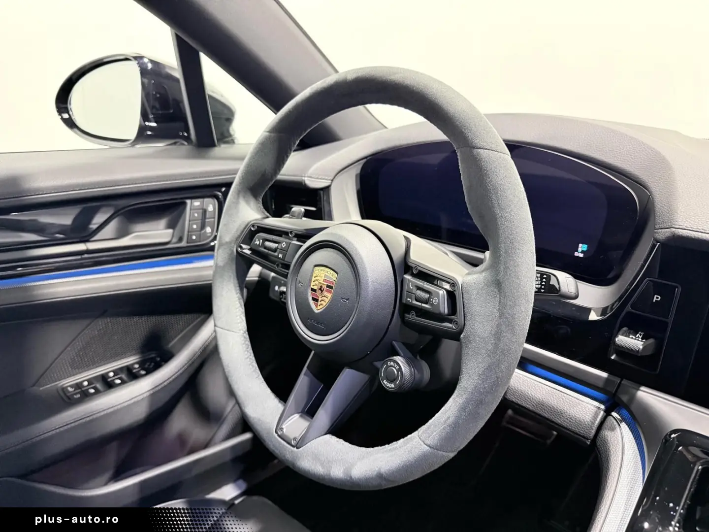 PORSCHE Panamera 4 E-Hybrid