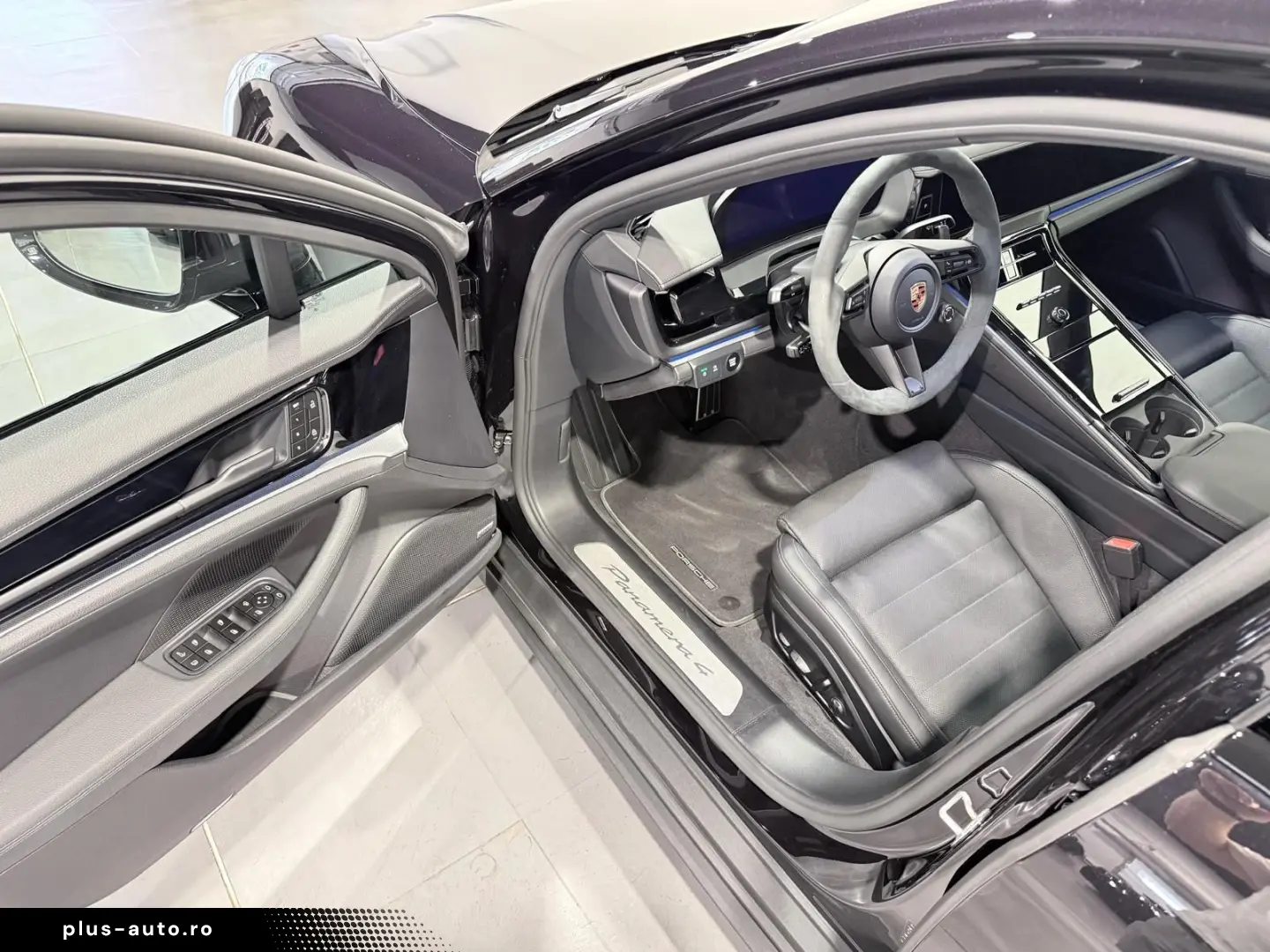 PORSCHE Panamera 4 E-Hybrid