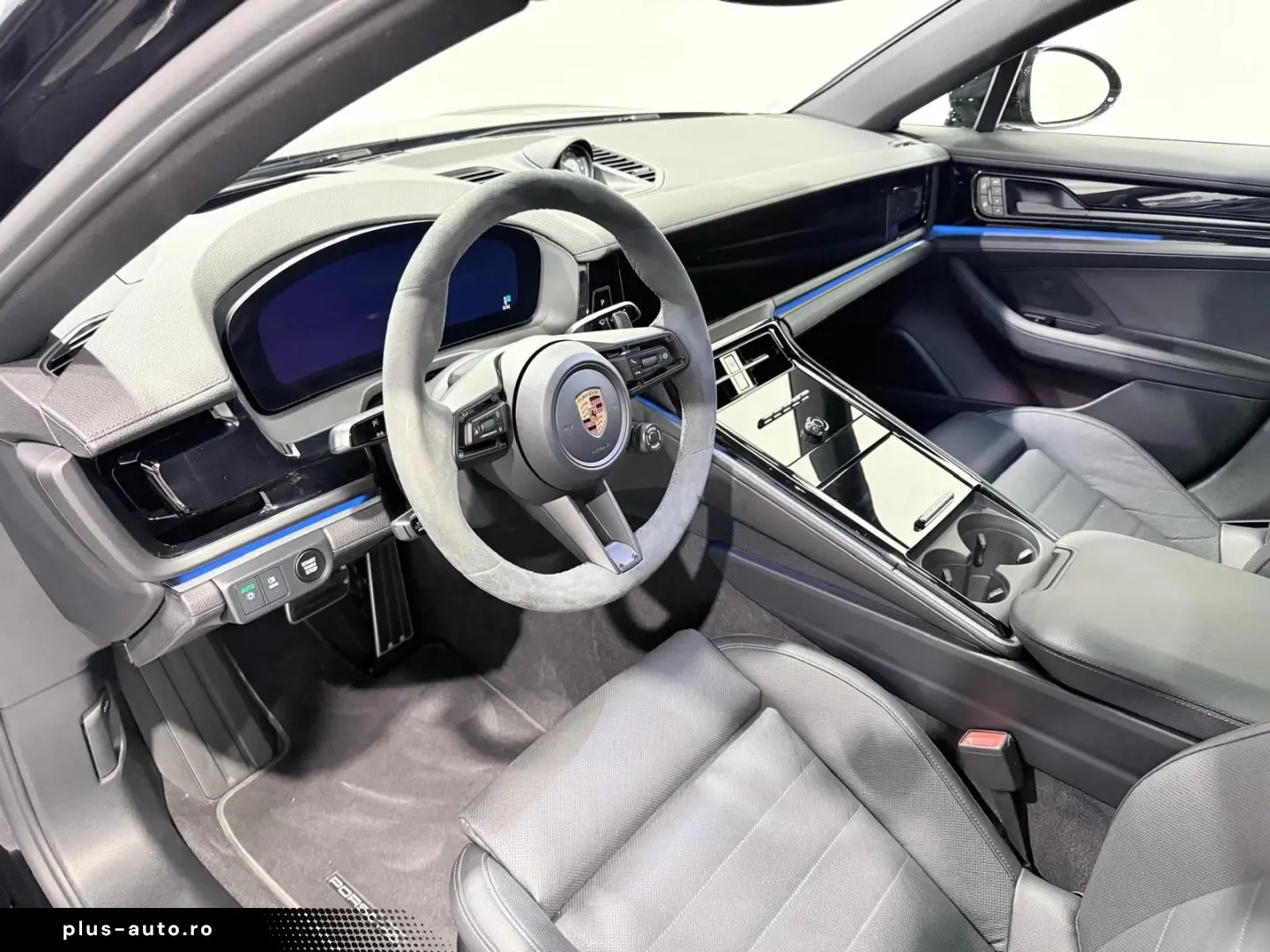 PORSCHE Panamera 4 E-Hybrid