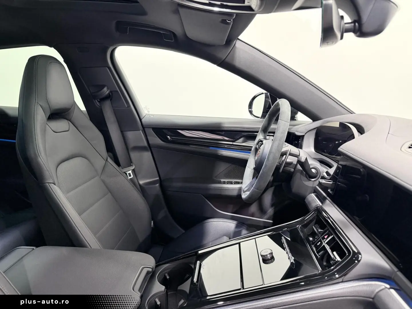 PORSCHE Panamera 4 E-Hybrid