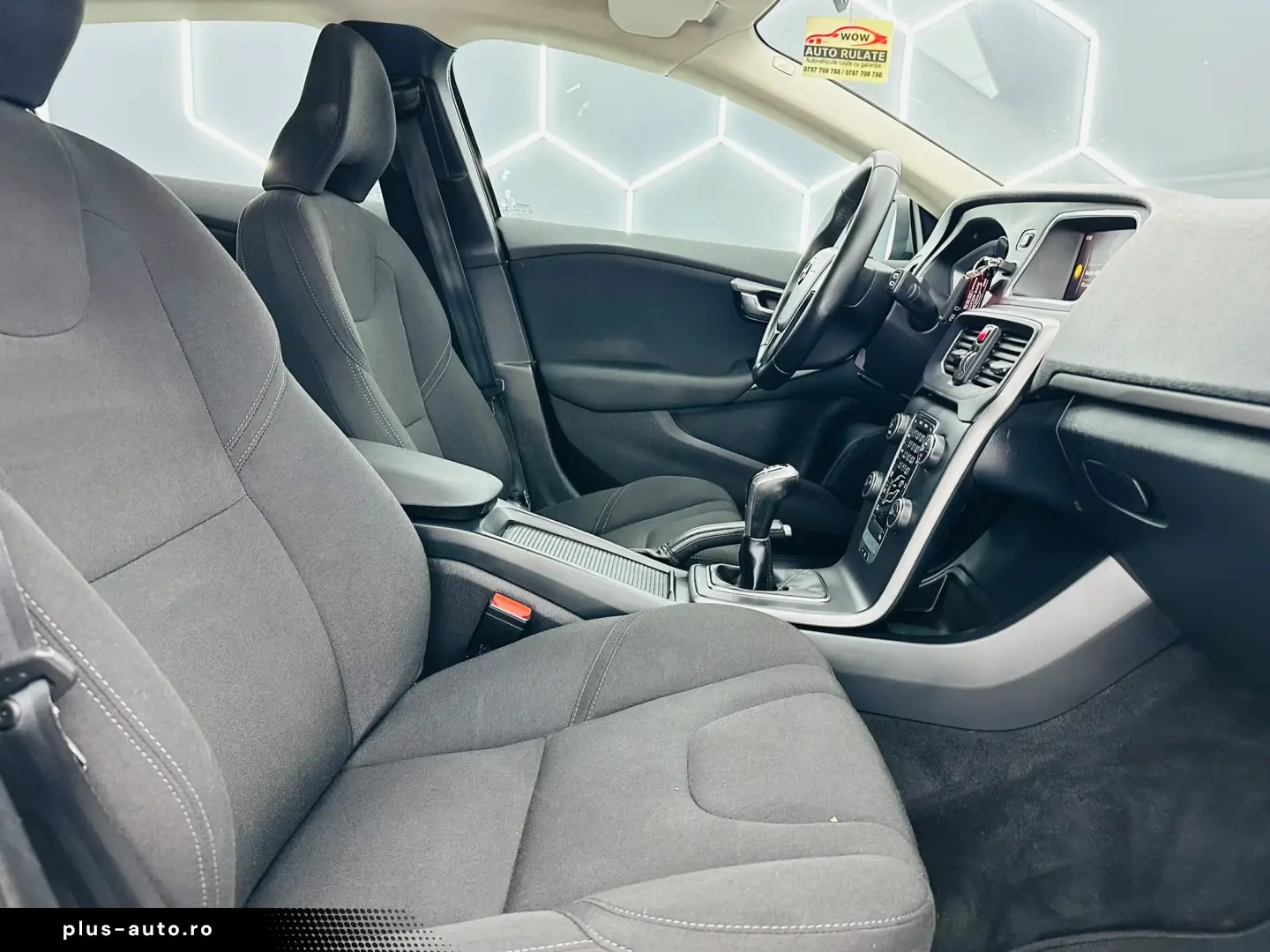 VOLVO V40 2018 2.0D E6 Garantie 12 Luni Rate Avans 0 Doar Cu