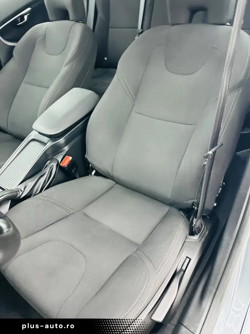 VOLVO V40 2018 2.0D E6 Garantie 12 Luni Rate Avans 0 Doar Cu