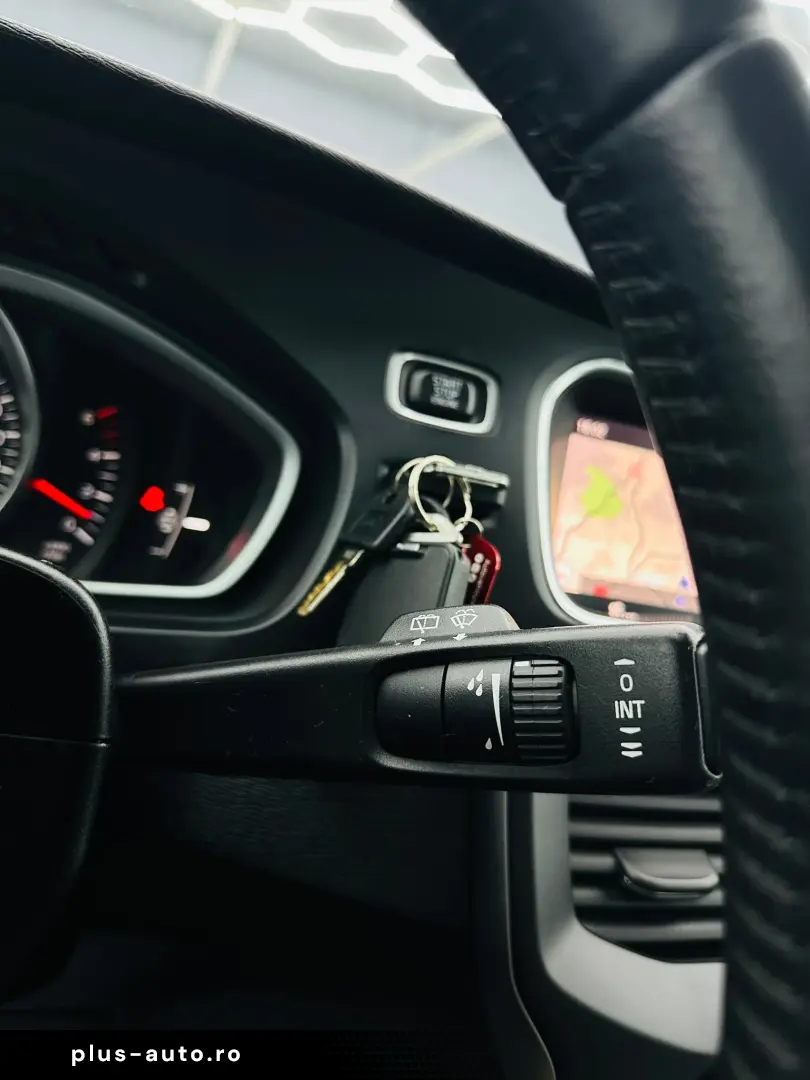 VOLVO V40 2018 2.0D E6 Garantie 12 Luni Rate Avans 0 Doar Cu