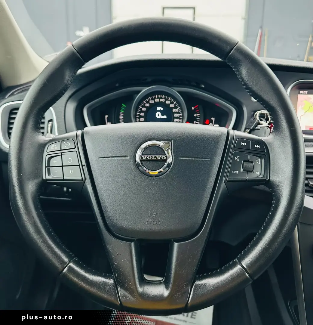 VOLVO V40 2018 2.0D E6 Garantie 12 Luni Rate Avans 0 Doar Cu
