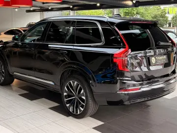 Volvo XC90 Plus Bright AWD 7Sitz HuD 360  H&K Pano ACC