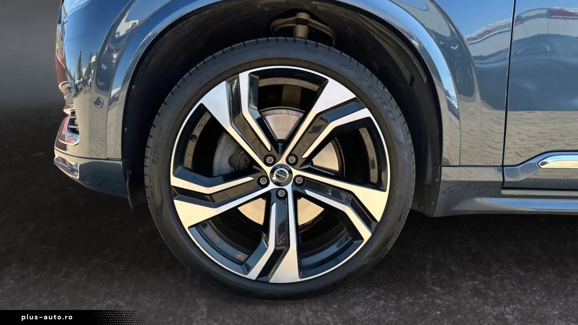 Volvo XC90 B5 AWD Plus Bright M-H  22'' StHz Pano 360