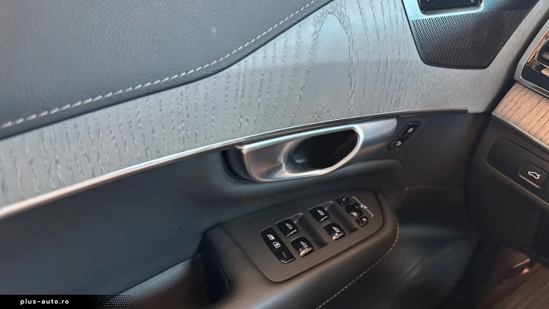 Volvo XC90 B5 AWD Plus Bright M-H  22'' StHz Pano 360