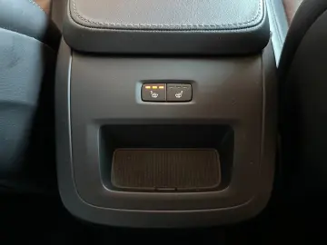 Volvo XC90 B5 AWD Plus Bright M-H  22'' StHz Pano 360