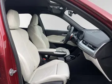 BMW X1 M35i xDrive AHK Pano 20 LM Head-Up DA-Prof.
