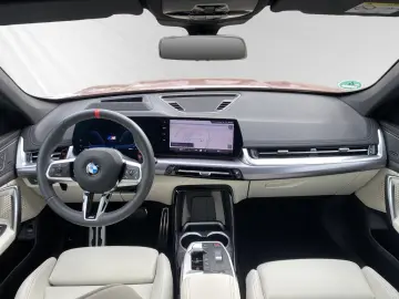 BMW X1 M35i xDrive AHK Pano 20 LM Head-Up DA-Prof.