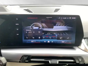 BMW X1 M35i xDrive AHK Pano 20 LM Head-Up DA-Prof.