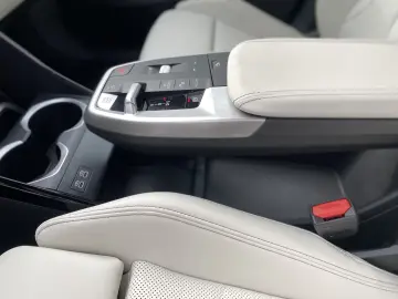 BMW X1 M35i xDrive AHK Pano 20 LM Head-Up DA-Prof.