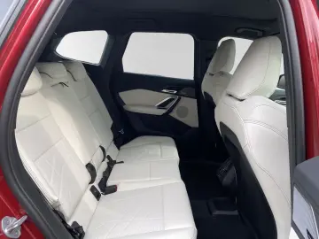 BMW X1 M35i xDrive AHK Pano 20 LM Head-Up DA-Prof.