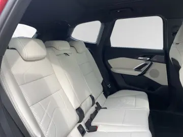 BMW X1 M35i xDrive AHK Pano 20 LM Head-Up DA-Prof.