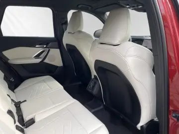 BMW X1 M35i xDrive AHK Pano 20 LM Head-Up DA-Prof.
