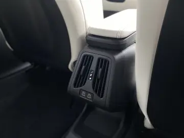 BMW X1 M35i xDrive AHK Pano 20 LM Head-Up DA-Prof.
