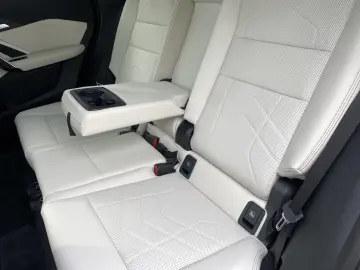 BMW X1 M35i xDrive AHK Pano 20 LM Head-Up DA-Prof.