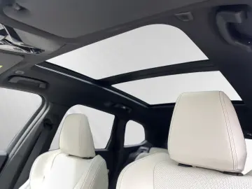 BMW X1 M35i xDrive AHK Pano 20 LM Head-Up DA-Prof.