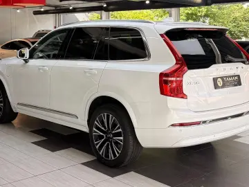 Volvo XC90 Ultimate Bright  Pano HuD B&W Massage FourC