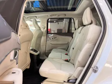 Volvo XC90 Ultimate Bright  Pano HuD B&W Massage FourC