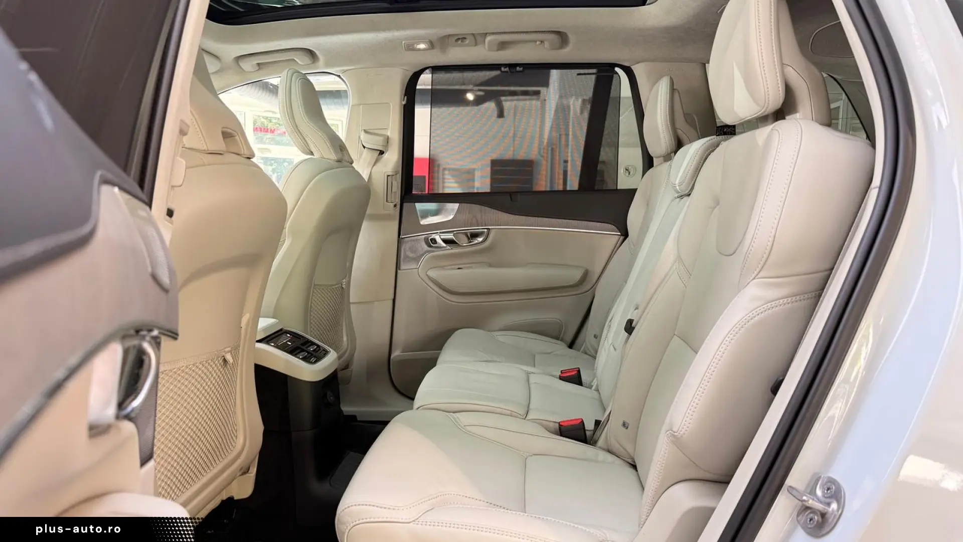 Volvo XC90 Ultimate Bright  Pano HuD B&W Massage FourC