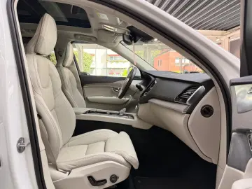 Volvo XC90 Ultimate Bright  Pano HuD B&W Massage FourC