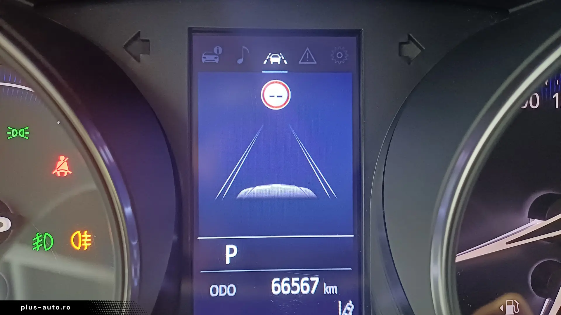 Toyota C-HR 2 0 Hybrid C-ULT CVT